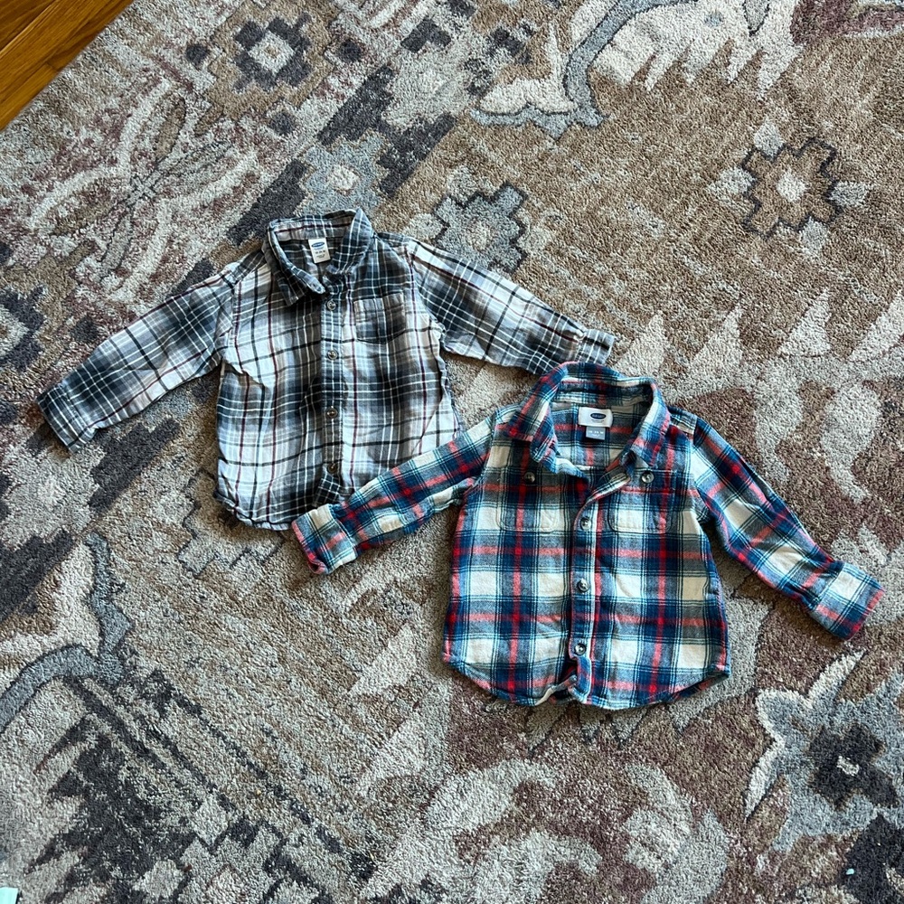 Old Navy Flannels - Picture 2 of 5